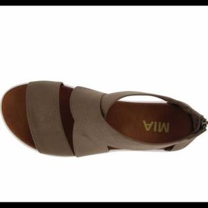 mia deana sandals taupe